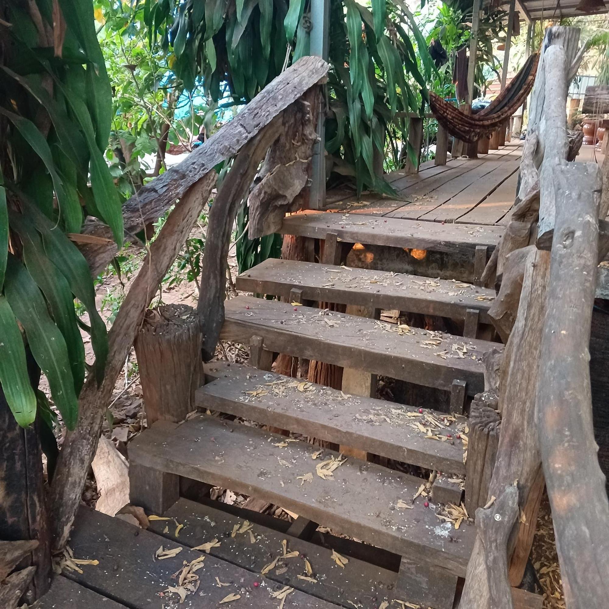 Familyhouse & Trekking Apartment Banlung Екстериор снимка